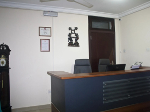 At Home Boutique Hostel & Suite