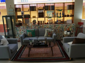 Caiyun Hotel