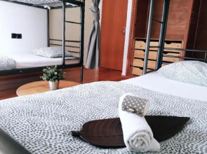 Urban Yoga House Hostel & Retreat
