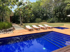 w Astonishing 5BR House w Pool in Anapoima