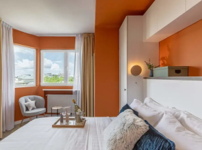 Playful Bright 1BR Near The Faculty of Law