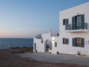 THALASSA Seafront Brand New 1BD house in Naousa