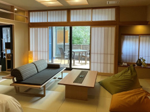 Shimosuwa Onsen Chosenkaku Kameya