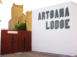 Artgana Lodge