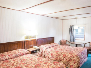 Dutch Treat Motel