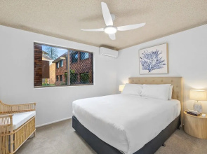 3-bed Waterfront Apartment With Private Patio
