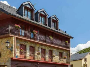 Apartamentos CAPERAN 2hab o hab familiar
