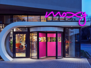 Moxy Columbia Downtown