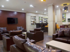 BON Hotel Elvis