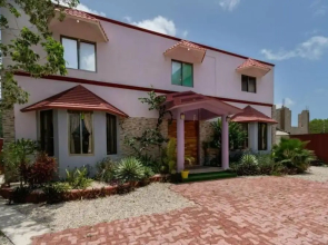 Villa Airport B&B