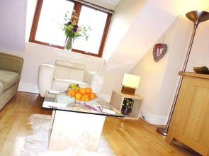 11 Talbot Court Apartment