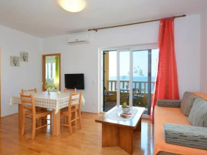 Apartments Punta Milna