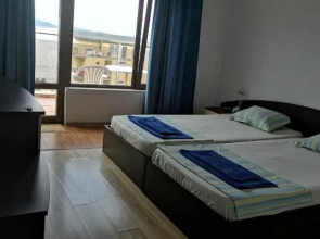 Paunovi Guest House