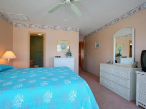Pirate's Pride 3 Bedroom Home by RedAwning