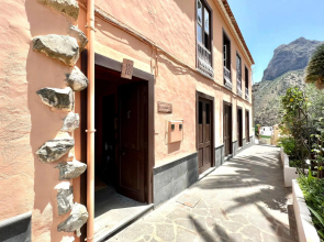 Emblematica Casa en Vallehermoso,Wifi,jardin,vista