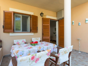 Effie Apartment in