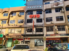 OYO 89578 Dung Fang Hotel No. 1 Sibu