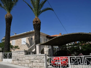 Apartments Near Sea Supetar