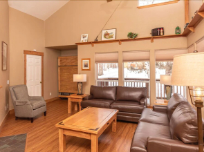 Mt. Princeton Chalet at Creekside Chalets - 1 Br Cabin