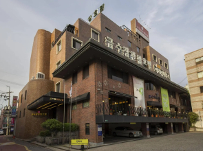 Geumsoojang Tourist Hotel