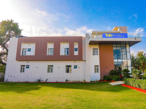 Fabhotel The Avr Grand
