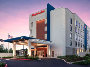 Hampton Inn By Hilton Bellingham Airport