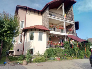 Casa cu flori