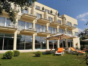 Ket Korona Konferencia es Wellness Hotel