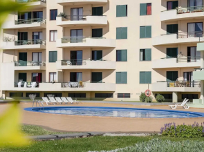 Bright Apartment With Pool, Garajau IV