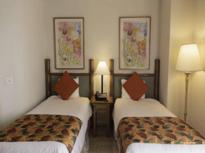 The Towers at Mullet Bay