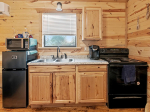 Hr 2- The Blue Sky 1 Bedroom Cabin by RedAwning