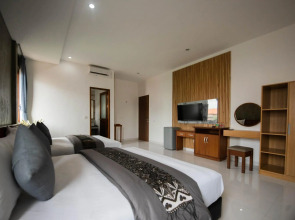 Sandat Hotel Legian