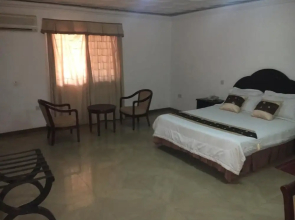 Luxury West Hotel