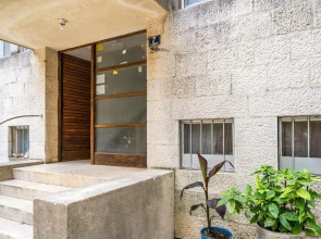 Luxurious Ivella by AULA