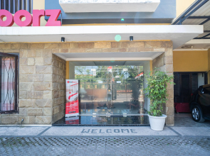 RedDoorz Syariah near Marvell City Mall 2