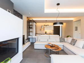 Nisos Villa, walking distance to the beach & shops, By ThinkVilla