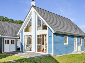 Awesome Home in Zerpenschleuse With 2 Bedrooms