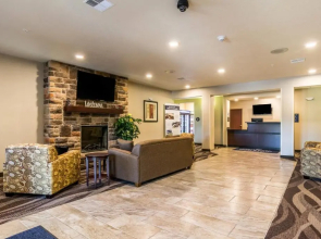 Cobblestone Hotel and Suites Torrington