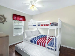 Family Lakefront Oasis Picture Perfect Retreat!