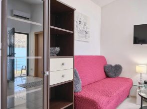 Nice Home in Podstrana With Outdoor Swimming Pool, Wifi and 2 Bedrooms