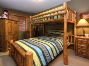 Treetops Ski Luxury Townhouse