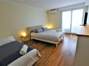 Modern Apartment 1 Bedroom/1 Bathroom in a Palm Beach Area
