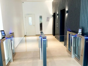 Serenity luxury studio loxwood