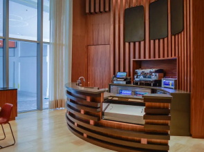 Oceanfront Luxury Condo, Hollywood