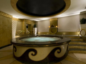 DAMAC Maison Mall Street