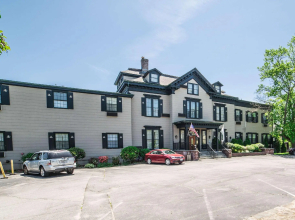 The Carriage House Inn Newport