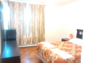 Toronto Furnished Living-896 Eglington E