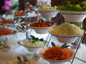 True Siam Rangnam Hotel