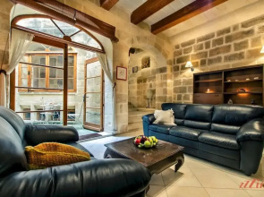 Grand Gozo Farmhouse With Games Room Pool