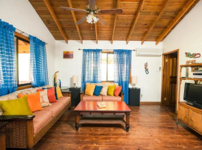 Mango House